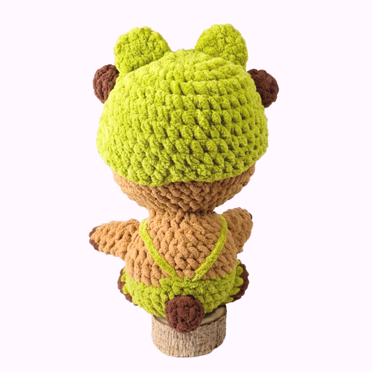 Peluche de capibara con disfraz de ranita