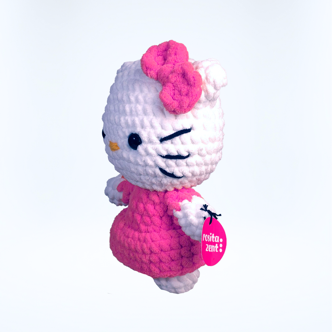 Peluche tejido en estambre suave de personaje inspirado en Hello Kitty