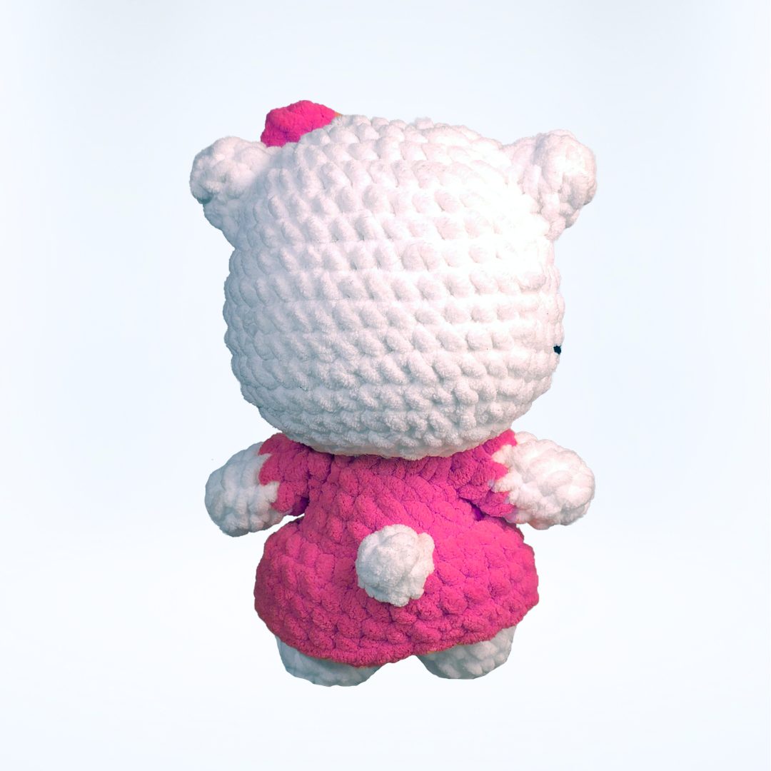 Peluche tejido en estambre suave de personaje inspirado en Hello Kitty